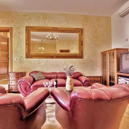 Holiday Home Sarita Šišan Bagian luar foto