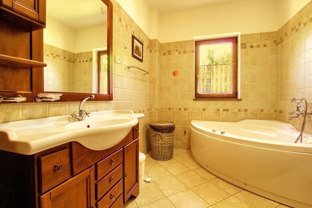 Holiday Home Sarita Šišan Bagian luar foto
