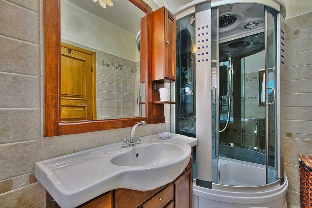 Holiday Home Sarita Šišan Bagian luar foto