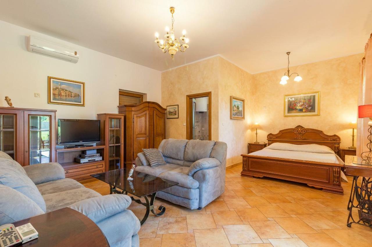 Holiday Home Sarita Šišan Bagian luar foto