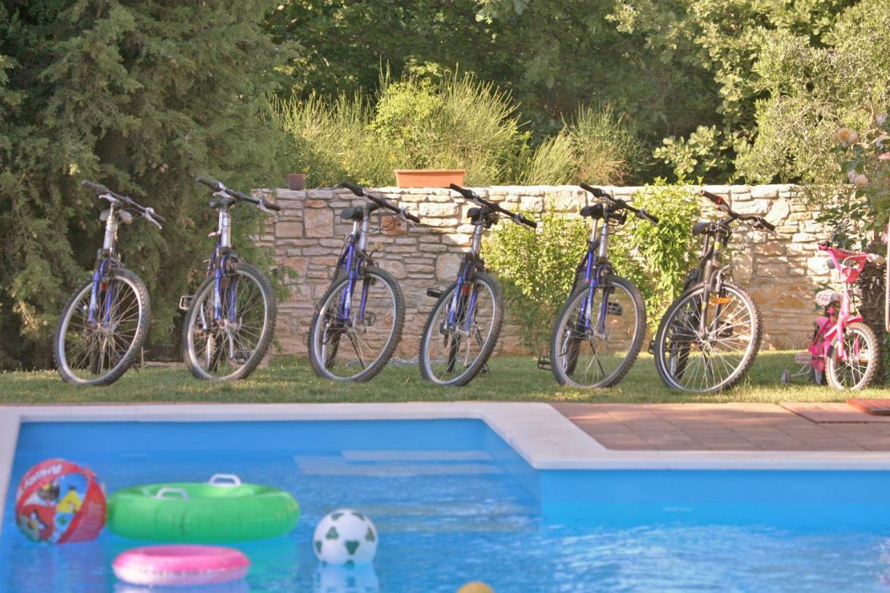 Holiday Home Sarita Šišan Bagian luar foto
