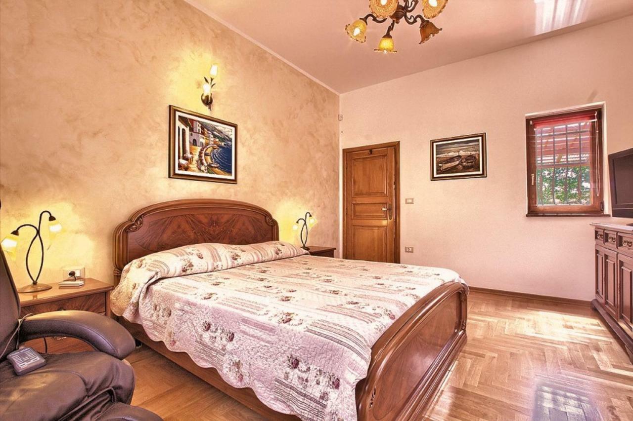 Holiday Home Sarita Šišan Bagian luar foto